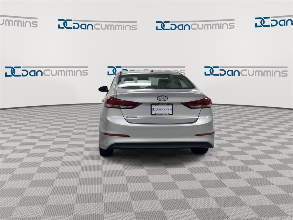 Used 2017 Hyundai Elantra Limited w/ Limited Tech Package 04 image 7
