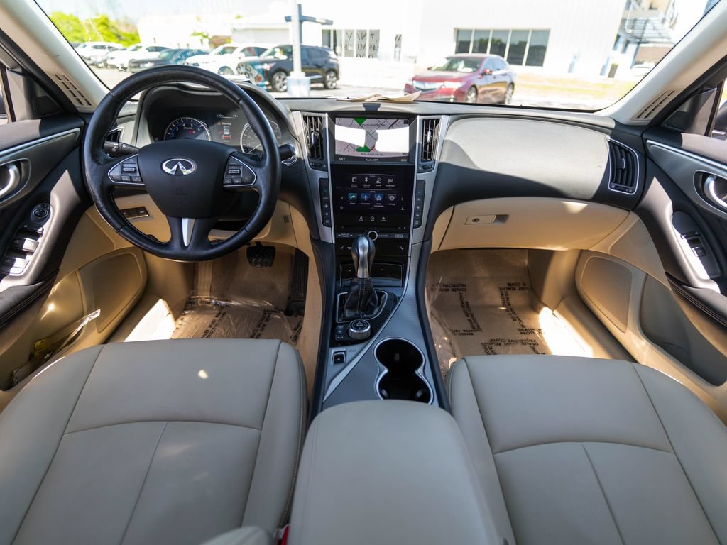 Used 2015 INFINITI Q50 Premium w/ Navigation Package AWD/4WD image 18