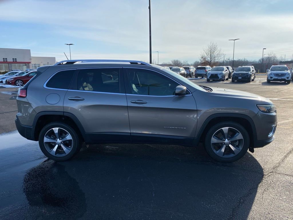 Used 2019 Jeep Cherokee Limited w/ Trailer Tow Group image 8