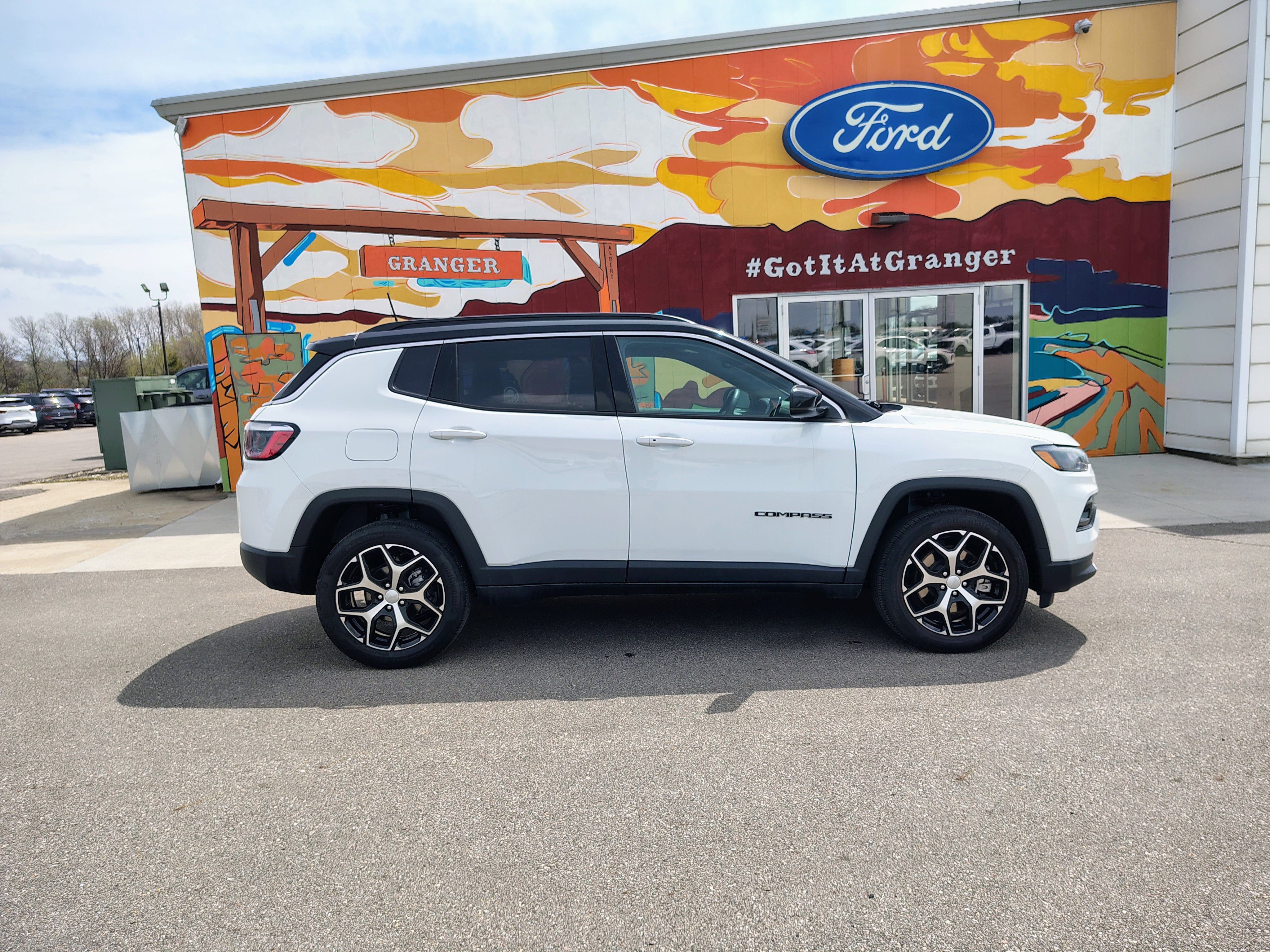 Used 2024 Jeep Compass Limited AWD/4WD image 6