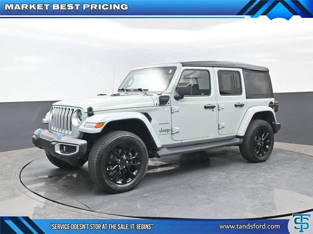 Used 2023 Jeep Wrangler Unlimited Sahara w/ Cold Weather Group AWD/4WD image 1