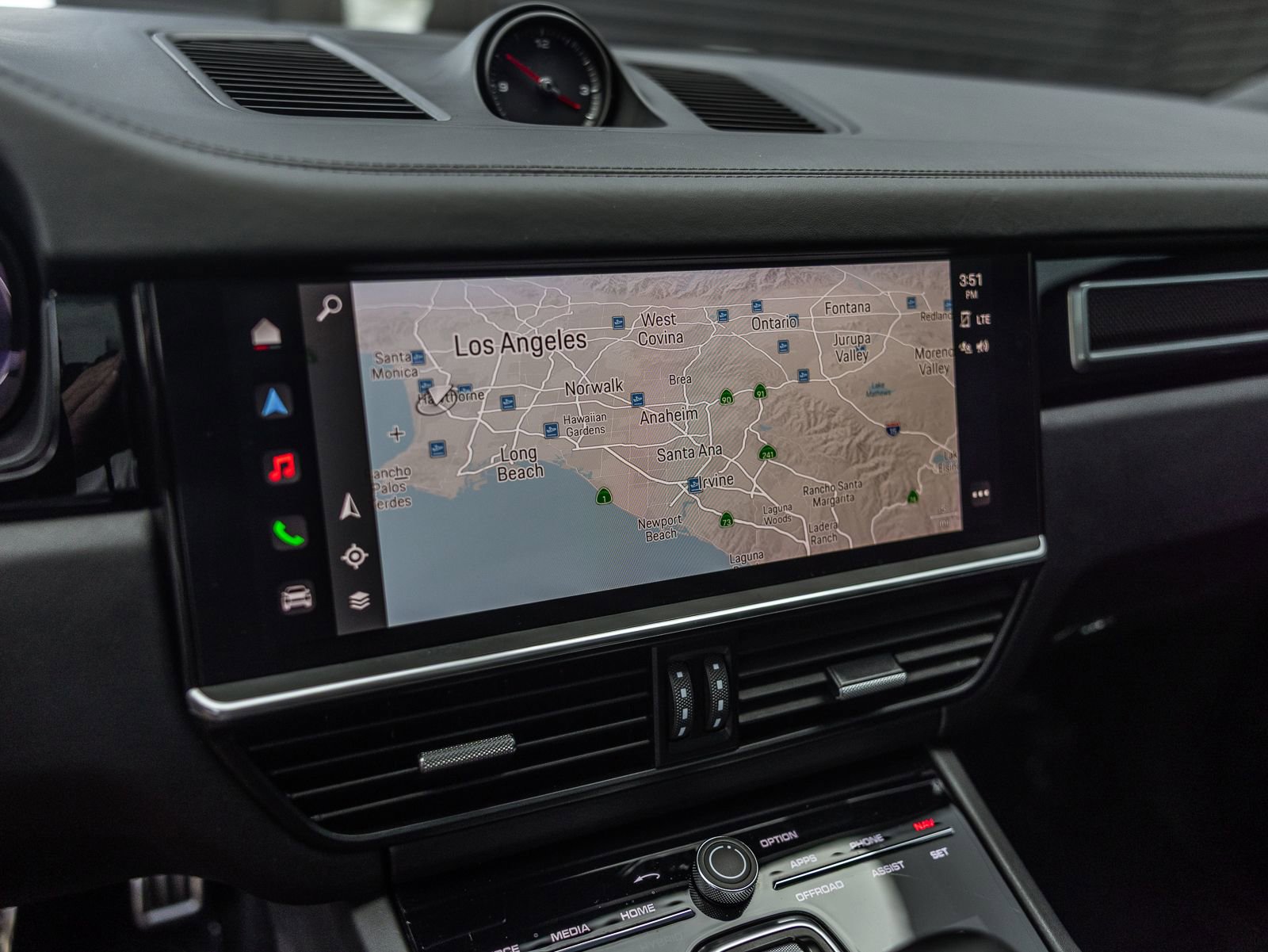 Certified 2023 Porsche Cayenne S image 17