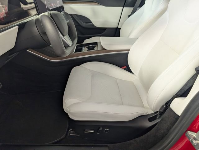 Used 2023 Tesla Model S Standard Range image 11