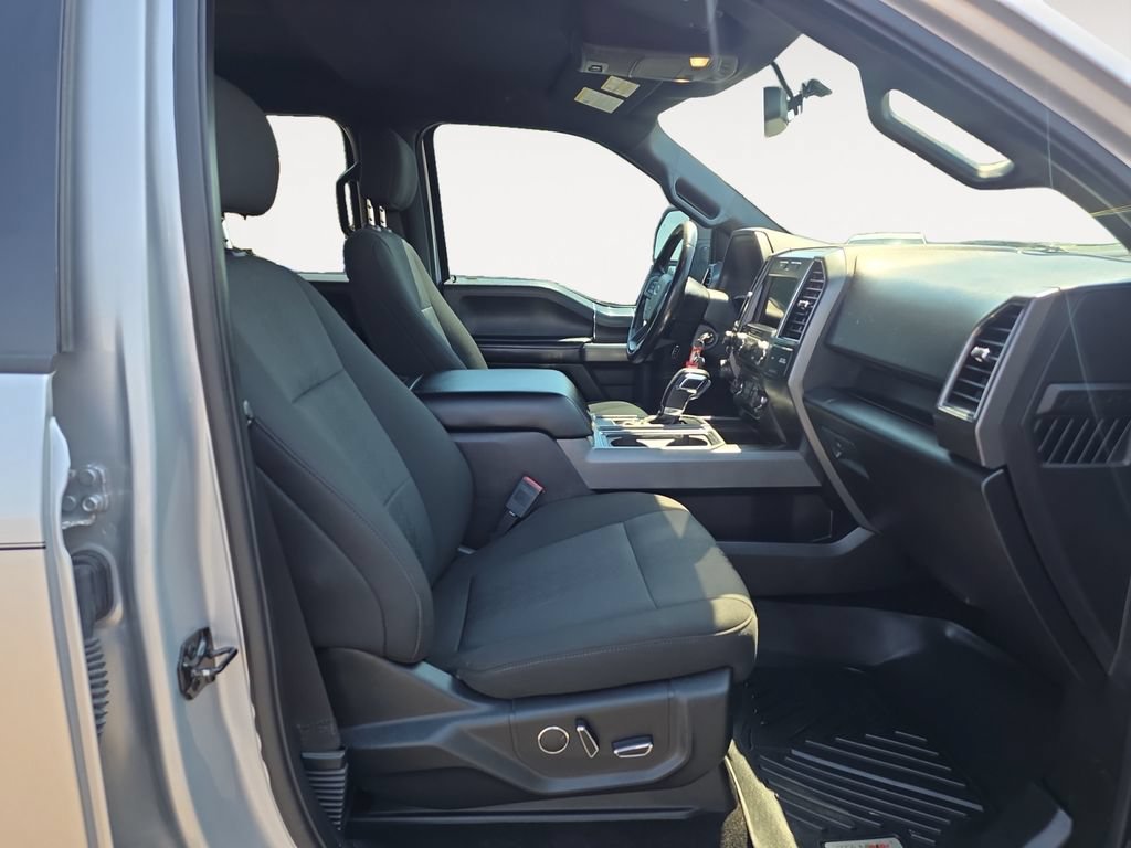 Used 2018 Ford F150 XLT w/ Equipment Group 302A Luxury AWD/4WD image 10