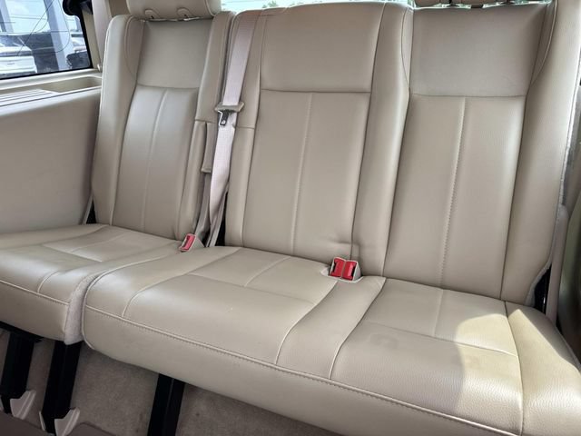Used 2014 Ford Expedition XLT w/ Equipment Group 202A RWD image 16
