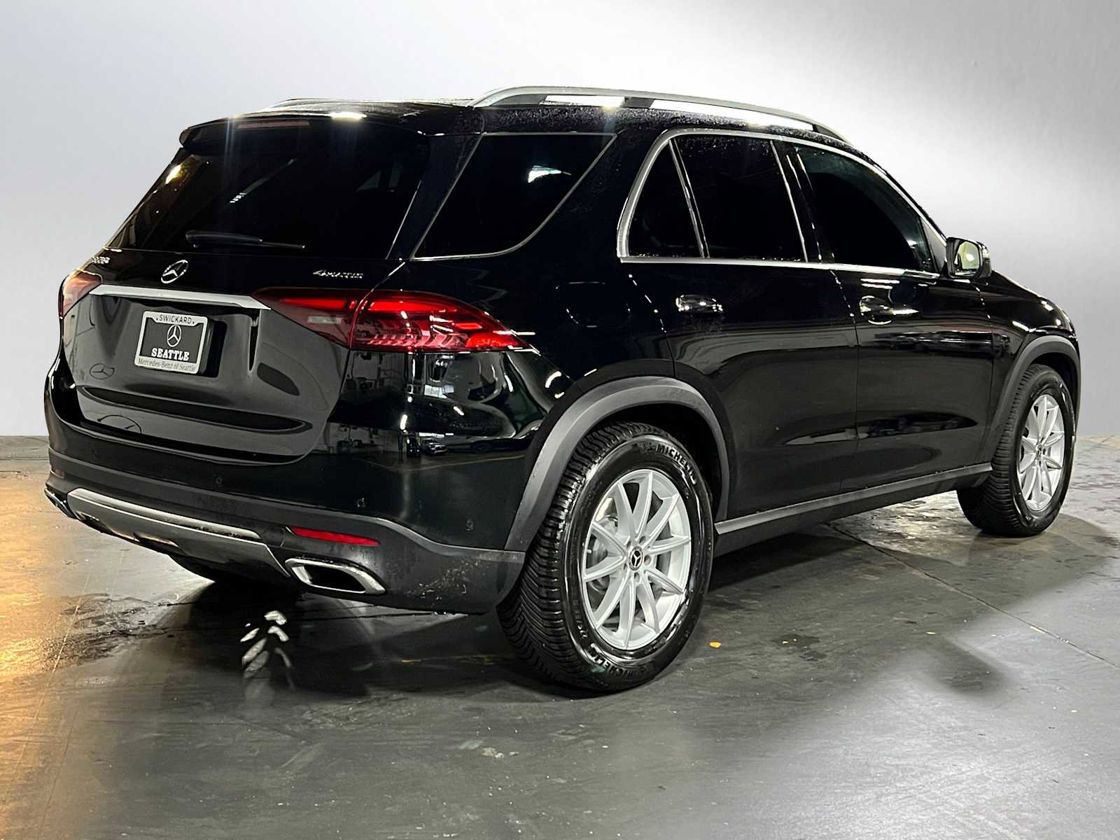 Used 2026 Mercedes-Benz GLE 350 4MATIC image 4