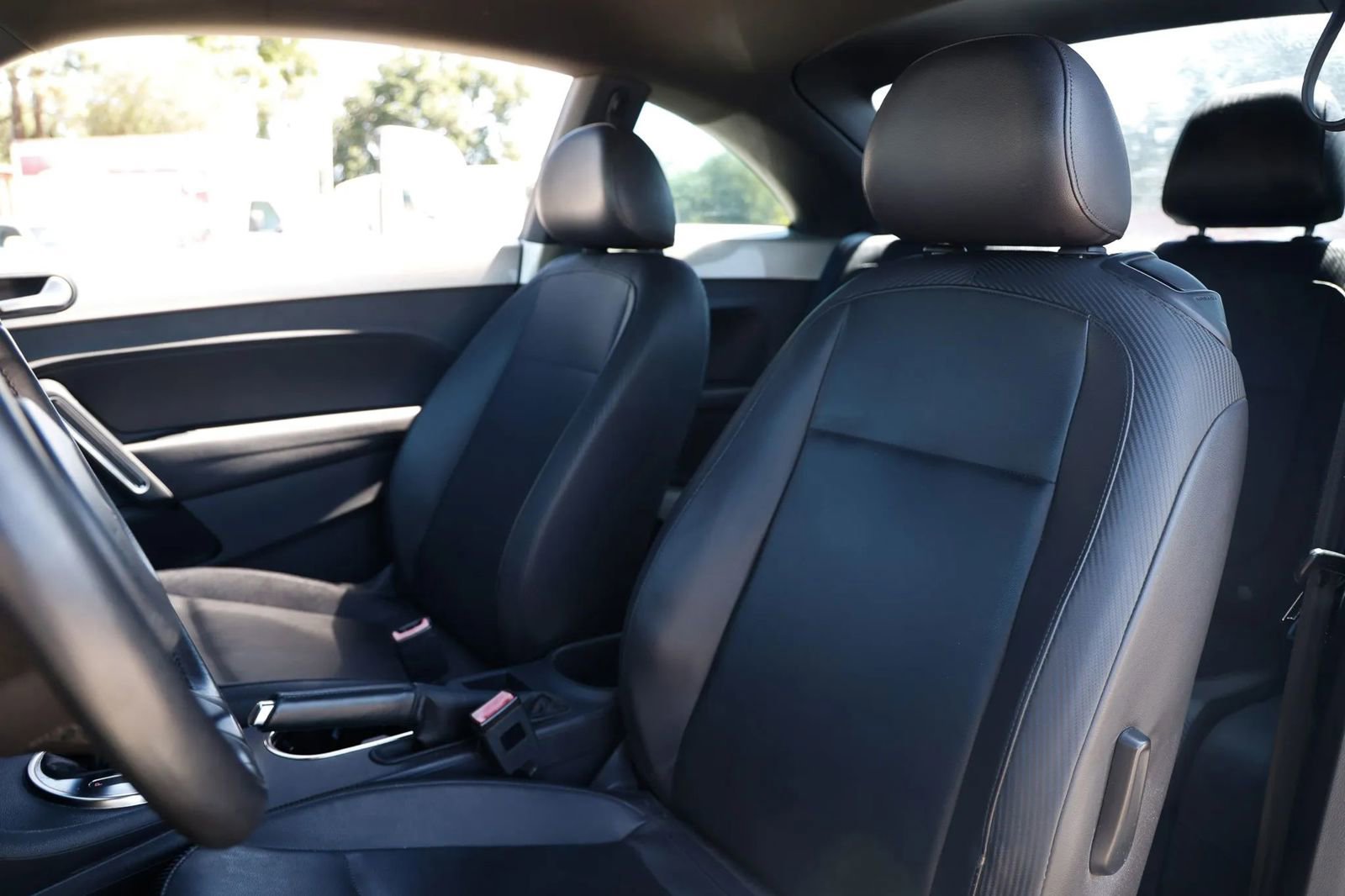 Used 2012 Volkswagen Beetle 2.5 image 13