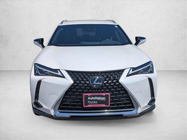 Used 2022 Lexus UX 200 w/ Accessory Package (Z2) FWD image 2