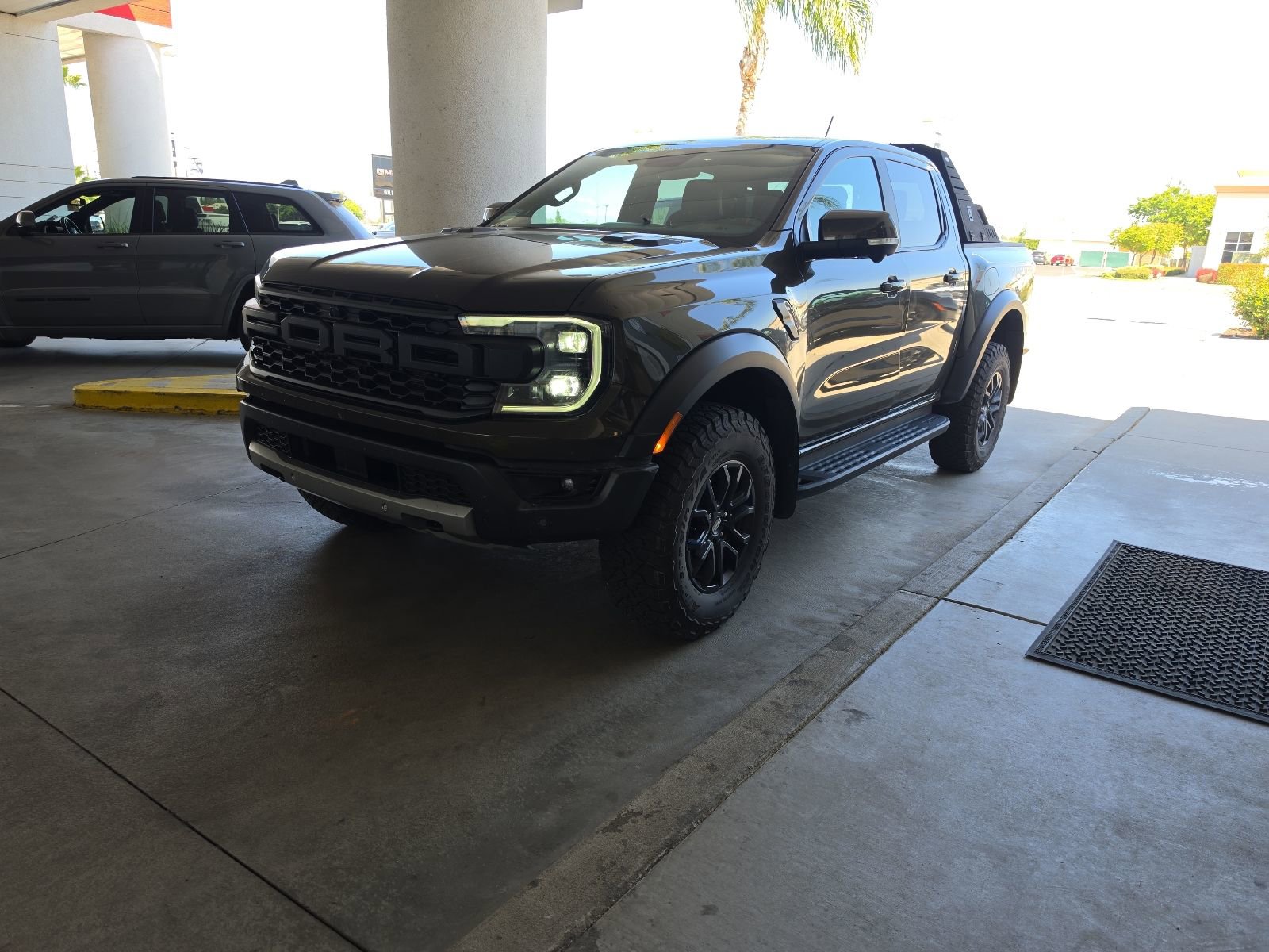 Used 2025 Ford Ranger Raptor AWD/4WD image 2