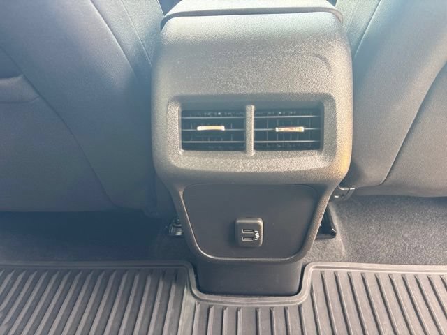 Used 2020 Chevrolet Equinox LS w/ LS Convenience Package AWD/4WD image 37