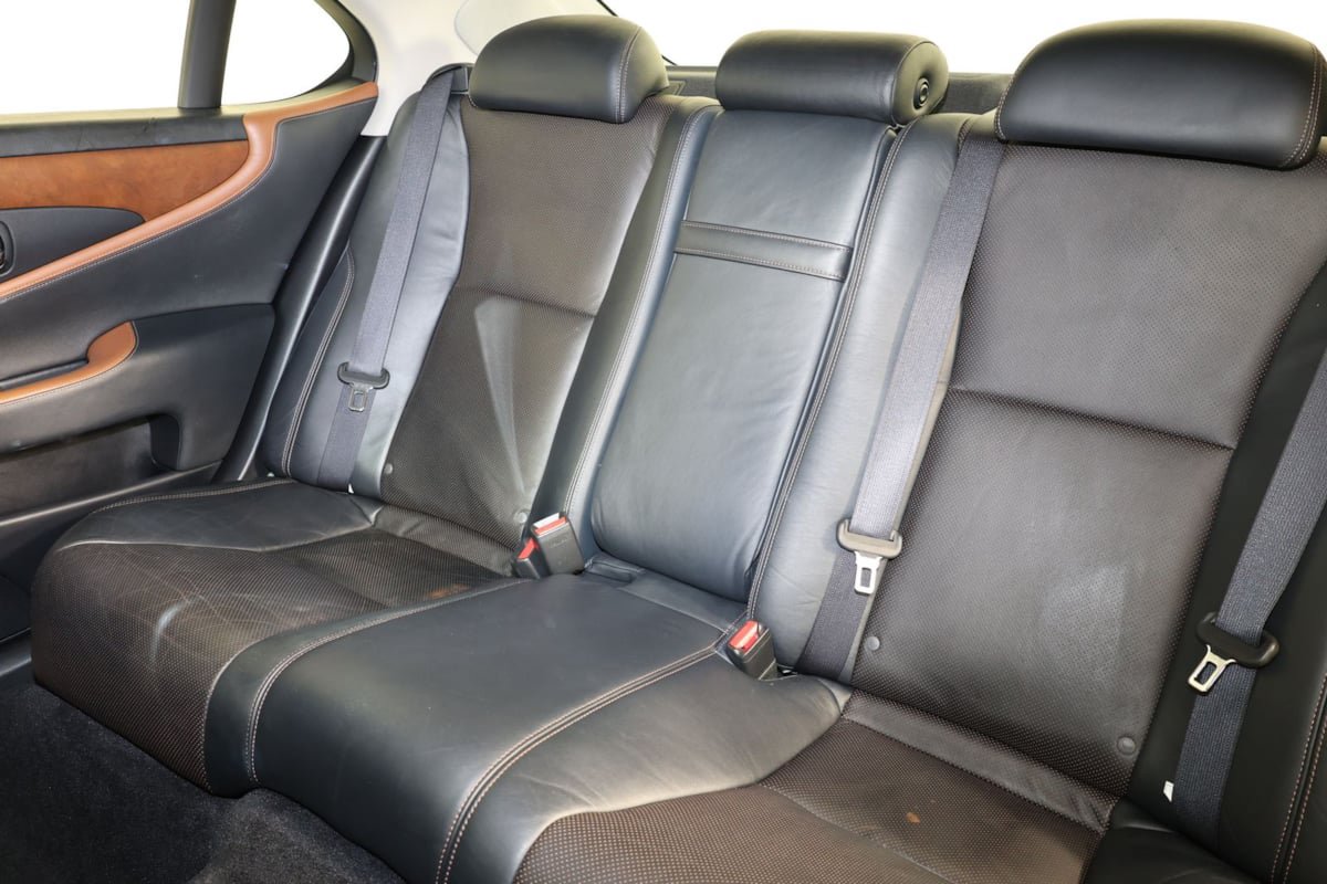 Used 2010 Lexus LS 460 RWD image 11