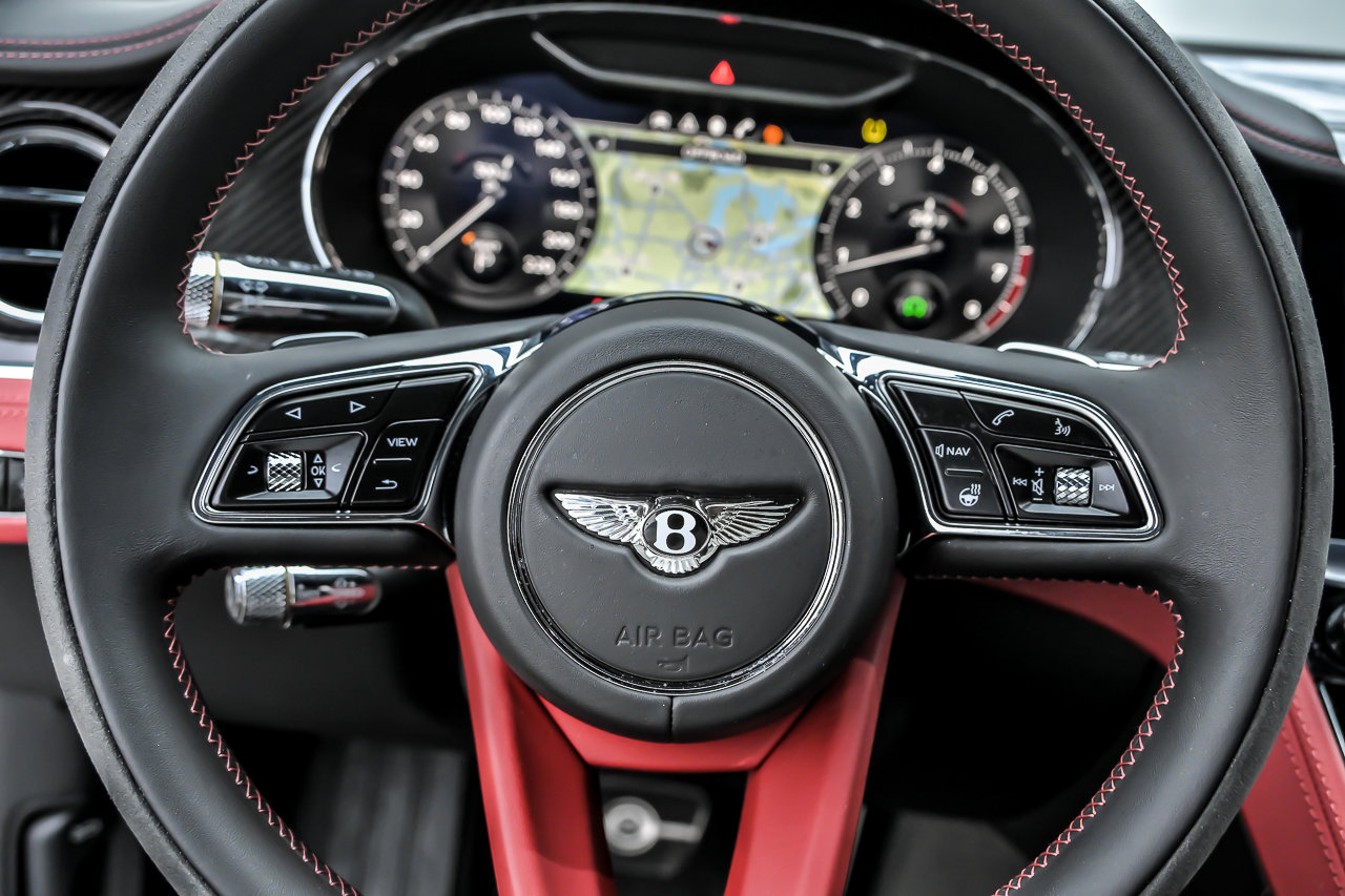 Used 2023 Bentley Continental GT V8 image 33