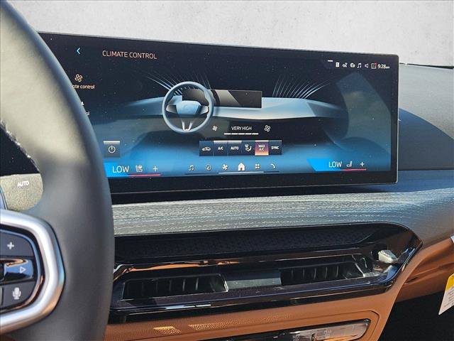 New 2026 BMW 330i Sedan w/ M Sport Package RWD image 12