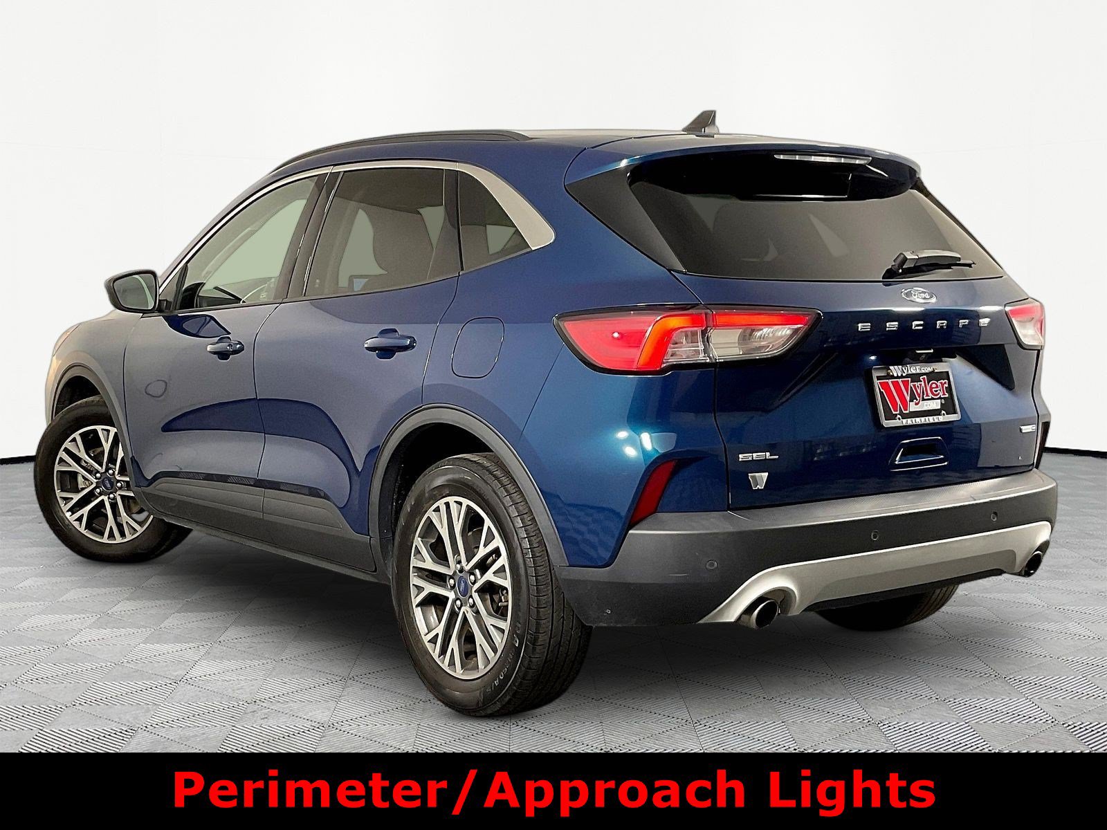 Used 2020 Ford Escape SEL AWD/4WD image 4