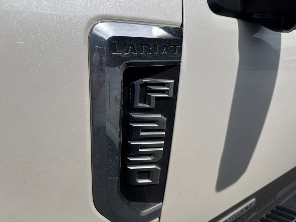 Used 2019 Ford F250 Lariat w/ Lariat Ultimate Package image 5