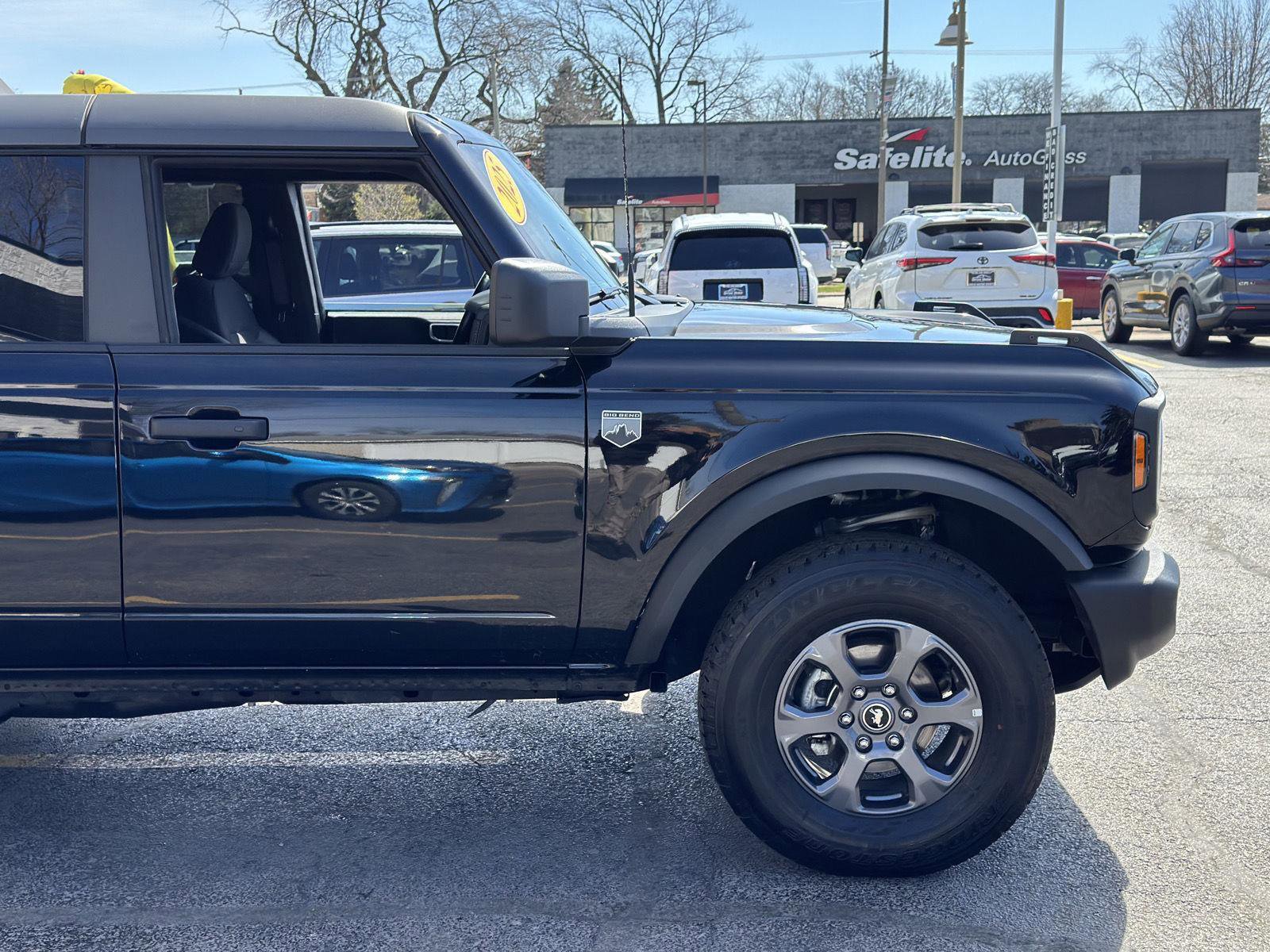 Used 2025 Ford Bronco Big Bend image 13