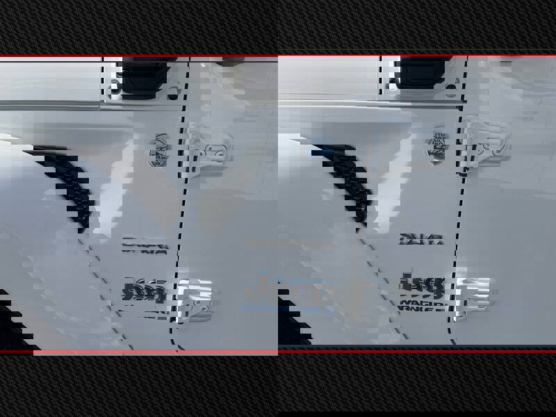 Used 2023 Jeep Wrangler Unlimited Sahara image 28