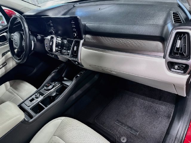 Certified 2021 Kia Sorento S FWD image 29