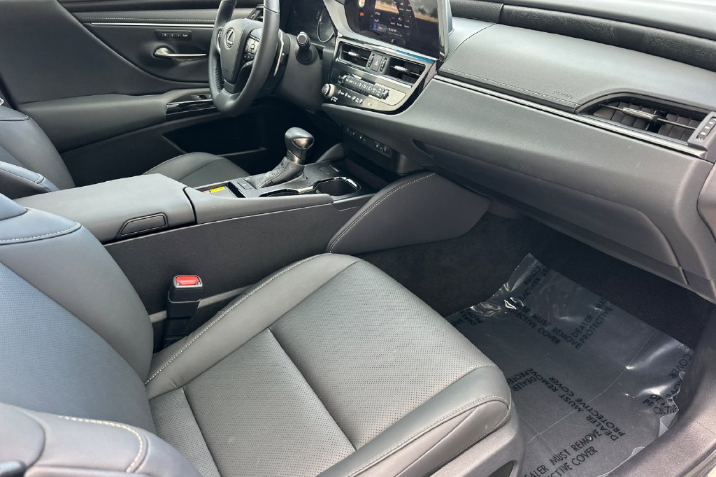 Certified 2024 Lexus ES 350 w/ Premium Package FWD image 15