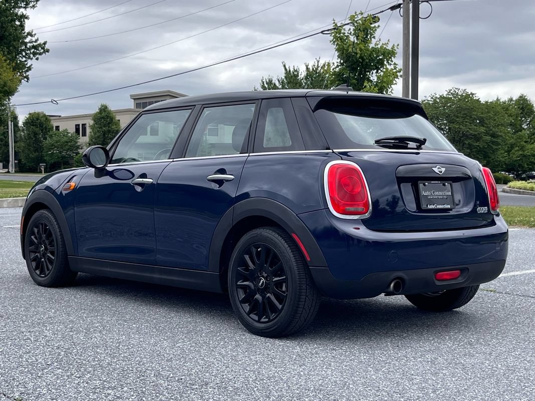 Used 2017 MINI Cooper 4-Door Hardtop FWD image 6