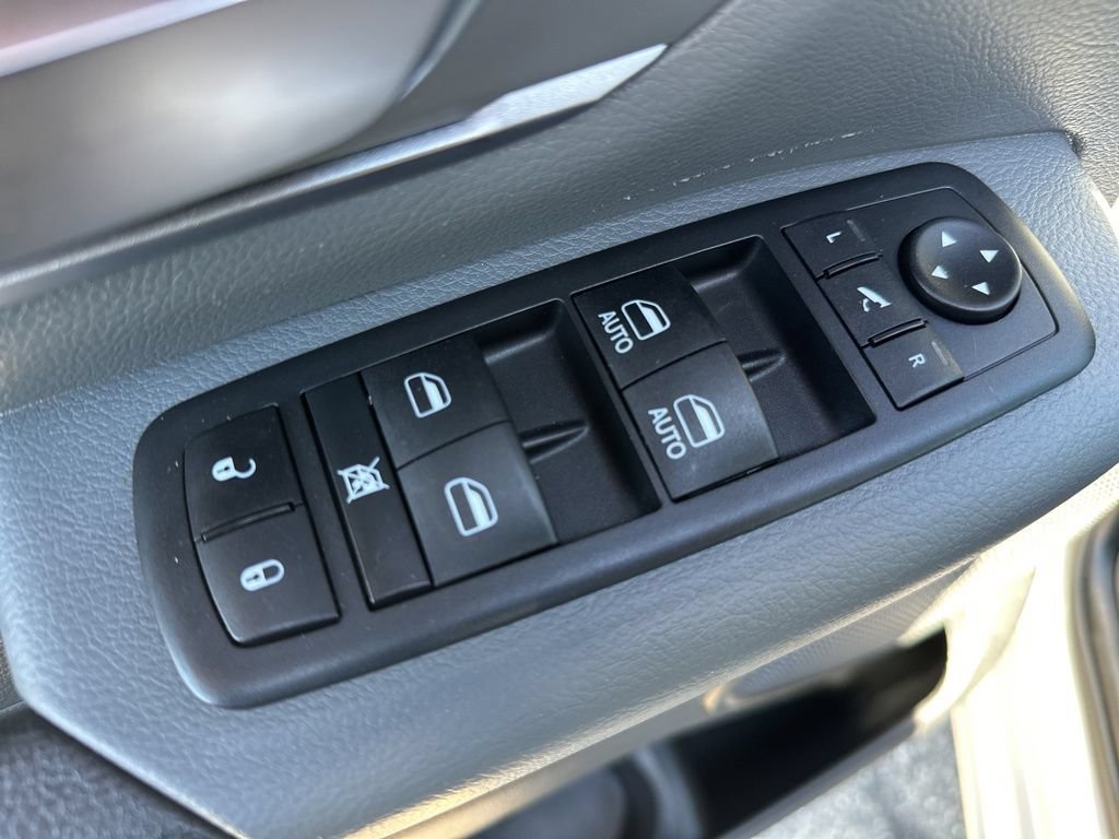 Used 2019 RAM 1500 Big Horn AWD/4WD image 16