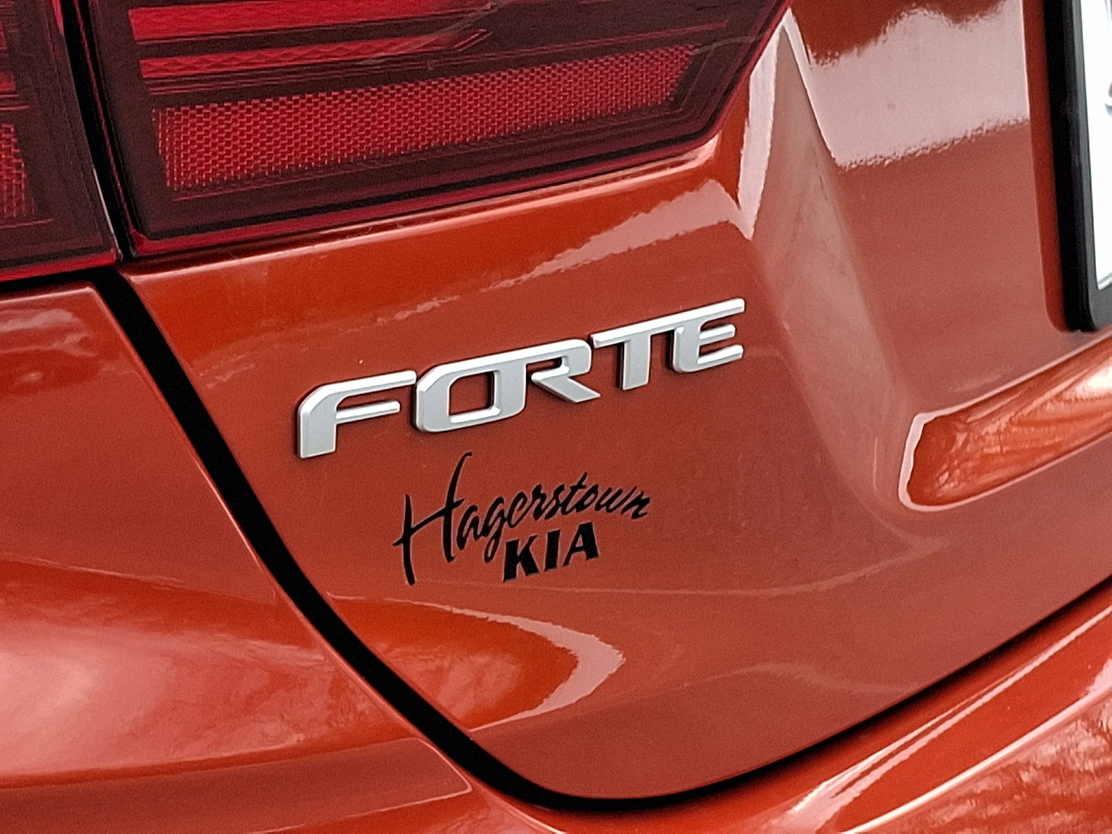 Used 2023 Kia Forte GT-Line w/ GT-Line Premium Package image 32