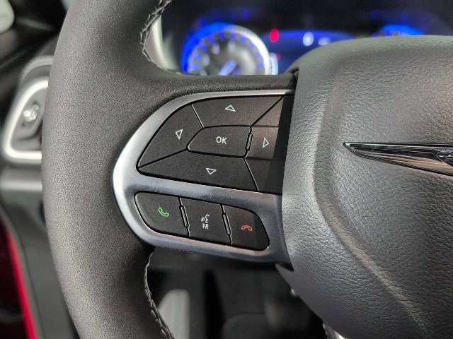 New 2026 Chrysler Pacifica Select image 15