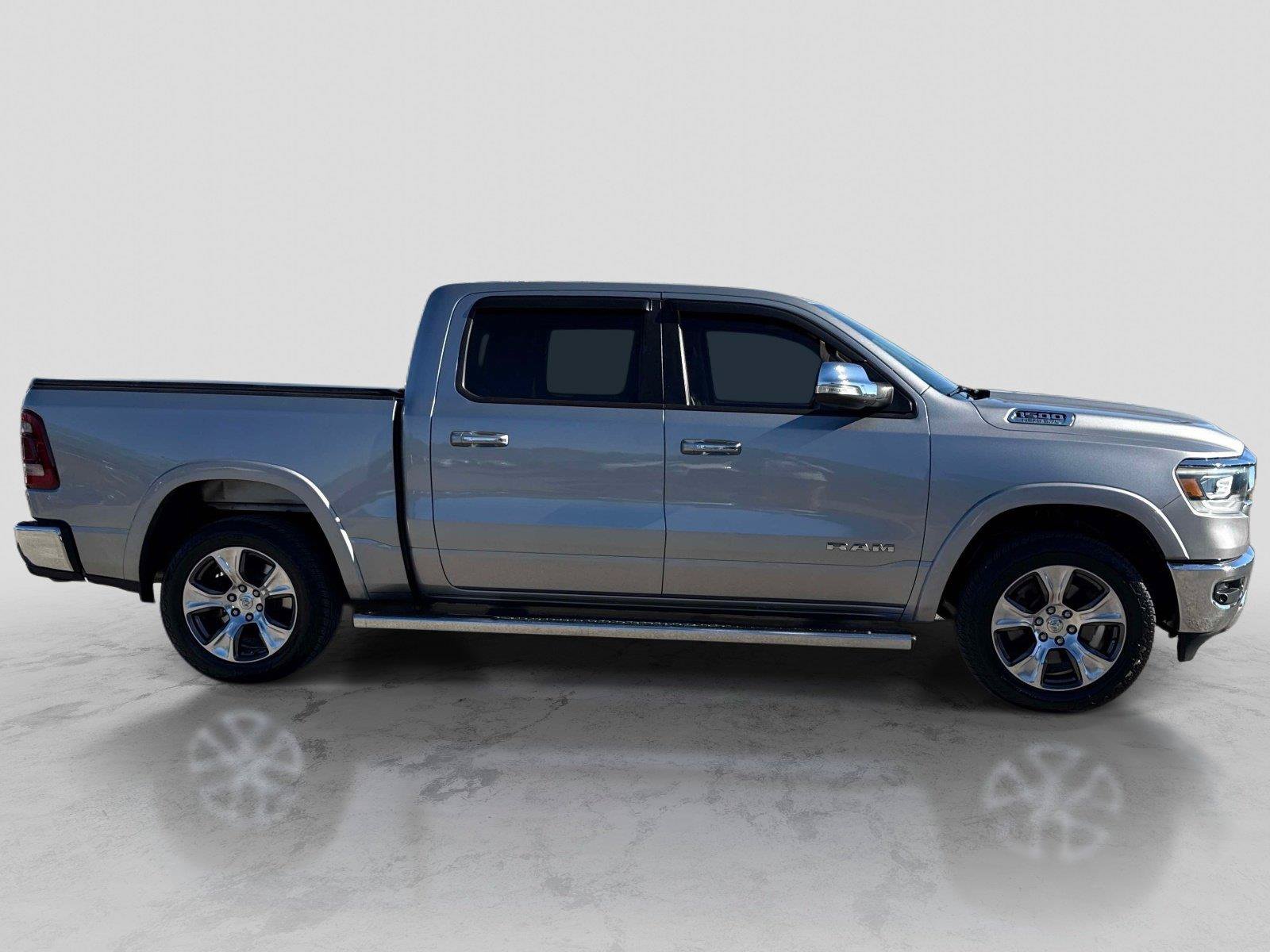 Certified 2019 RAM 1500 Laramie AWD/4WD image 4