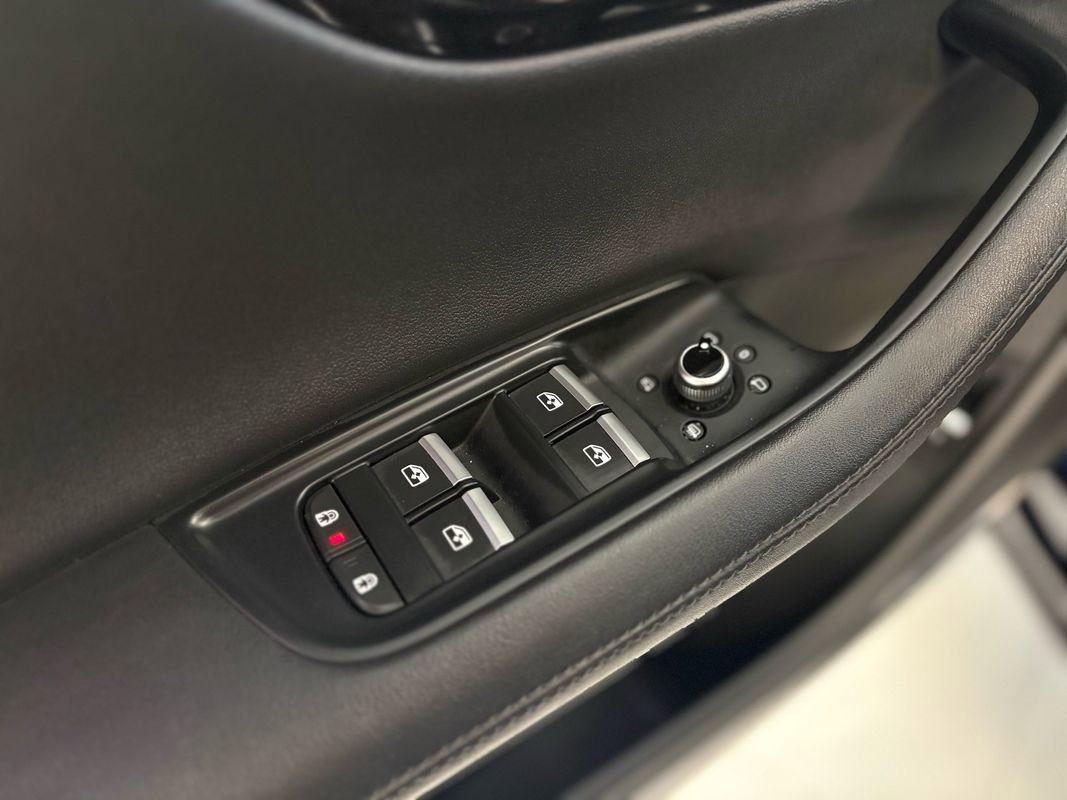 Used 2024 Audi Q7 3.0T Premium Plus image 27