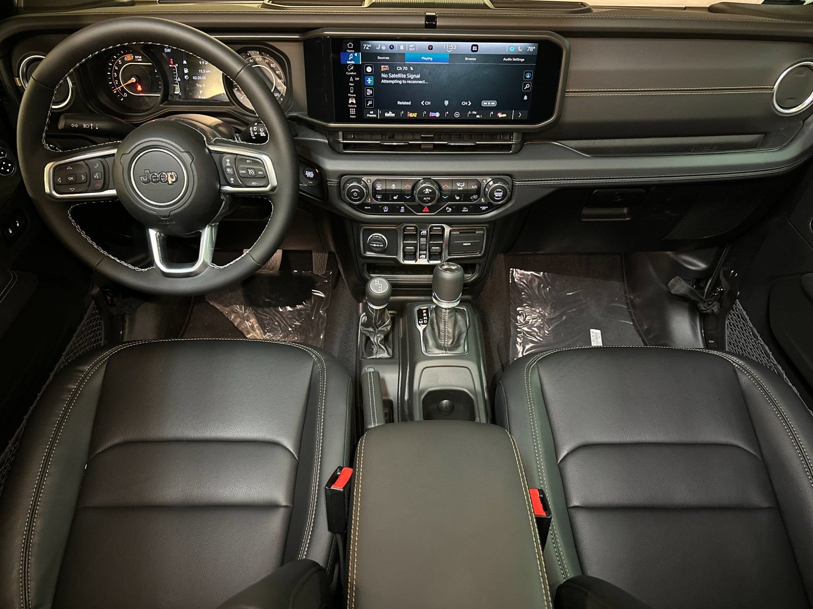 New 2025 Jeep Wrangler Unlimited Sahara w/ Safety Group AWD/4WD image 12