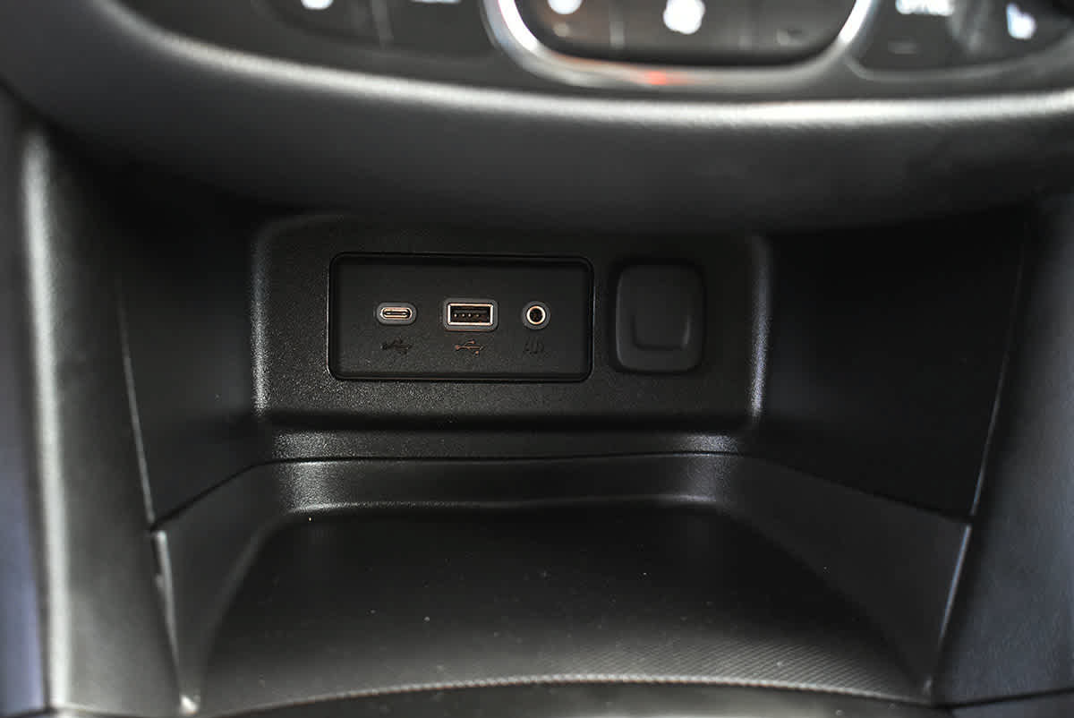Used 2021 Chevrolet Equinox LT FWD image 20