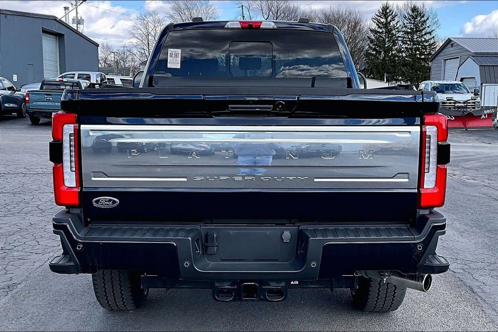 Used 2024 Ford F250 Platinum image 8