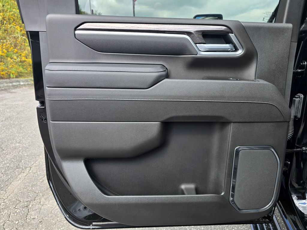 New 2025 Chevrolet Silverado 2500 LTZ w/ Trail Boss Package image 40