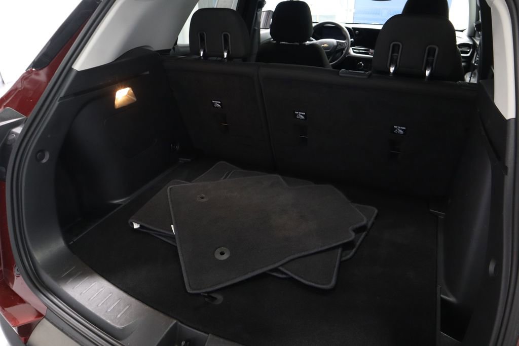 Used 2025 Chevrolet TrailBlazer LT FWD image 15