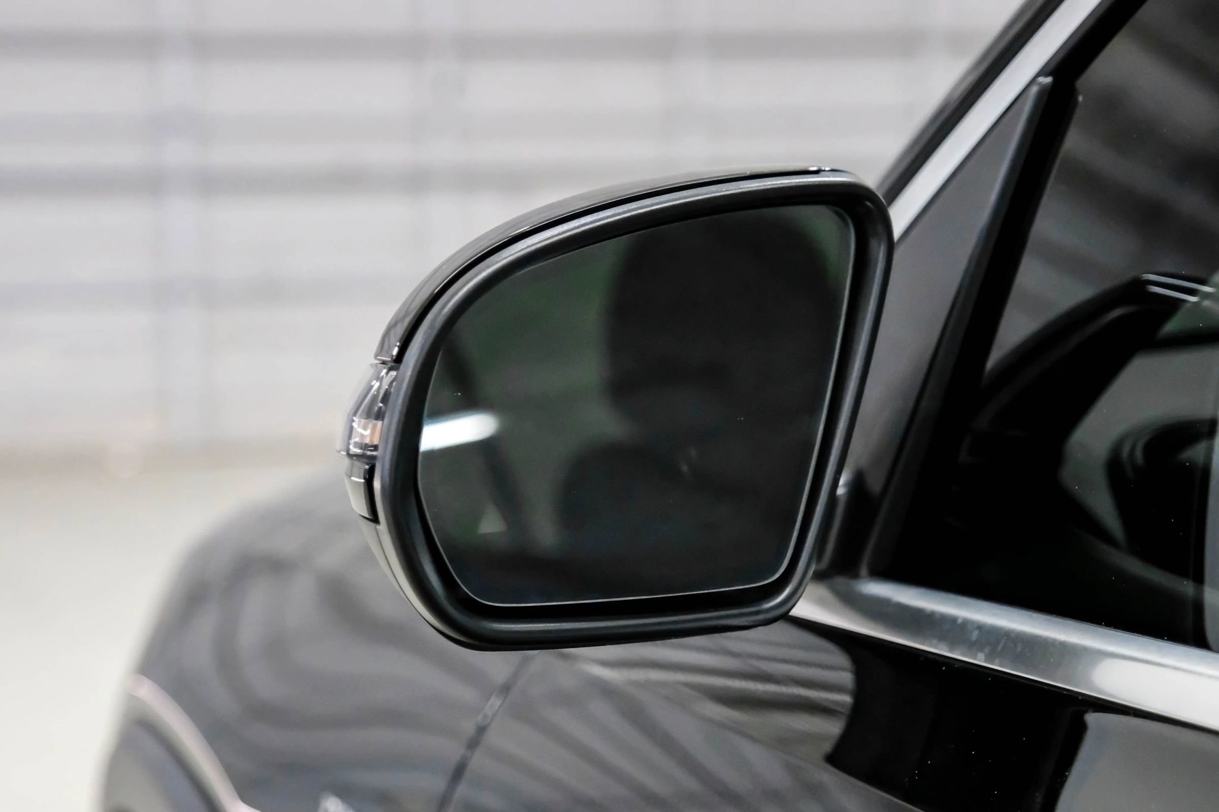 Used 2024 Mercedes-Benz GLB 35 AMG 4MATIC image 40