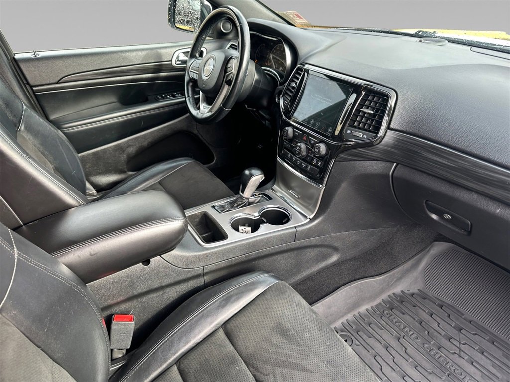 Certified 2021 Jeep Grand Cherokee Laredo X image 19