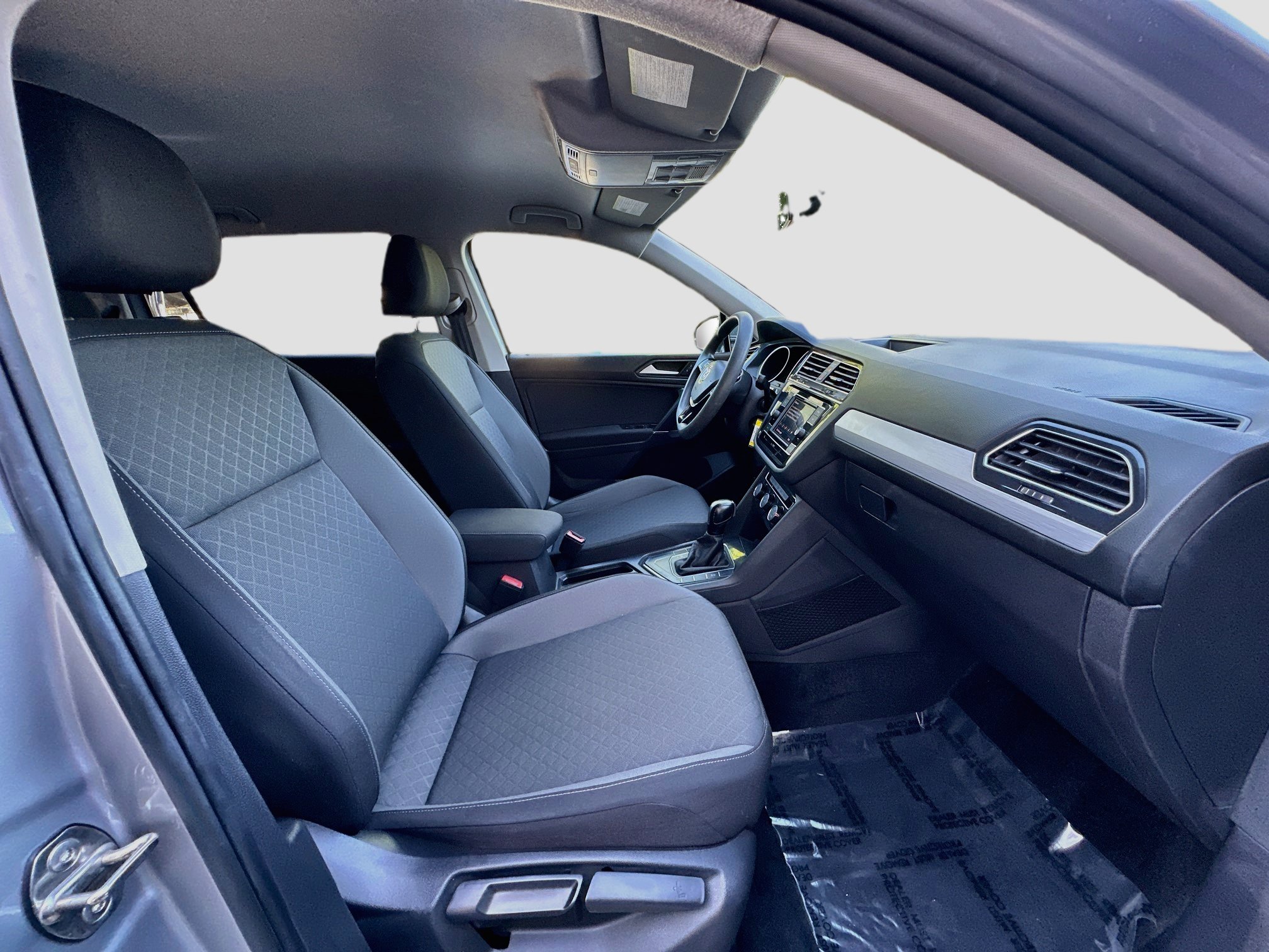 Used 2020 Volkswagen Tiguan S FWD image 30
