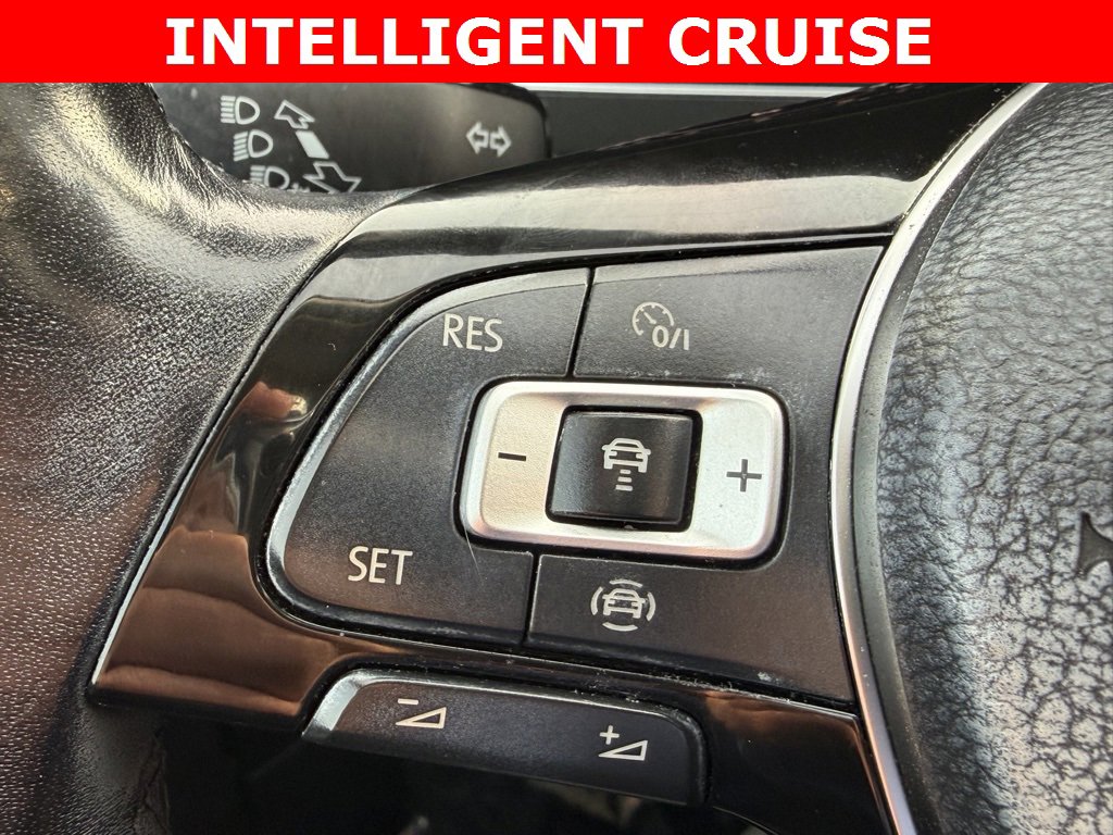 Used 2019 Volkswagen Tiguan SEL image 4