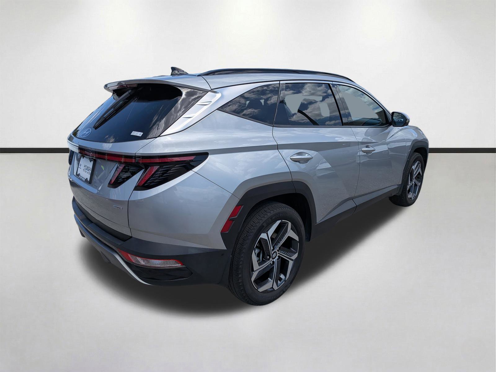 Used 2023 Hyundai Tucson Limited AWD/4WD image 4