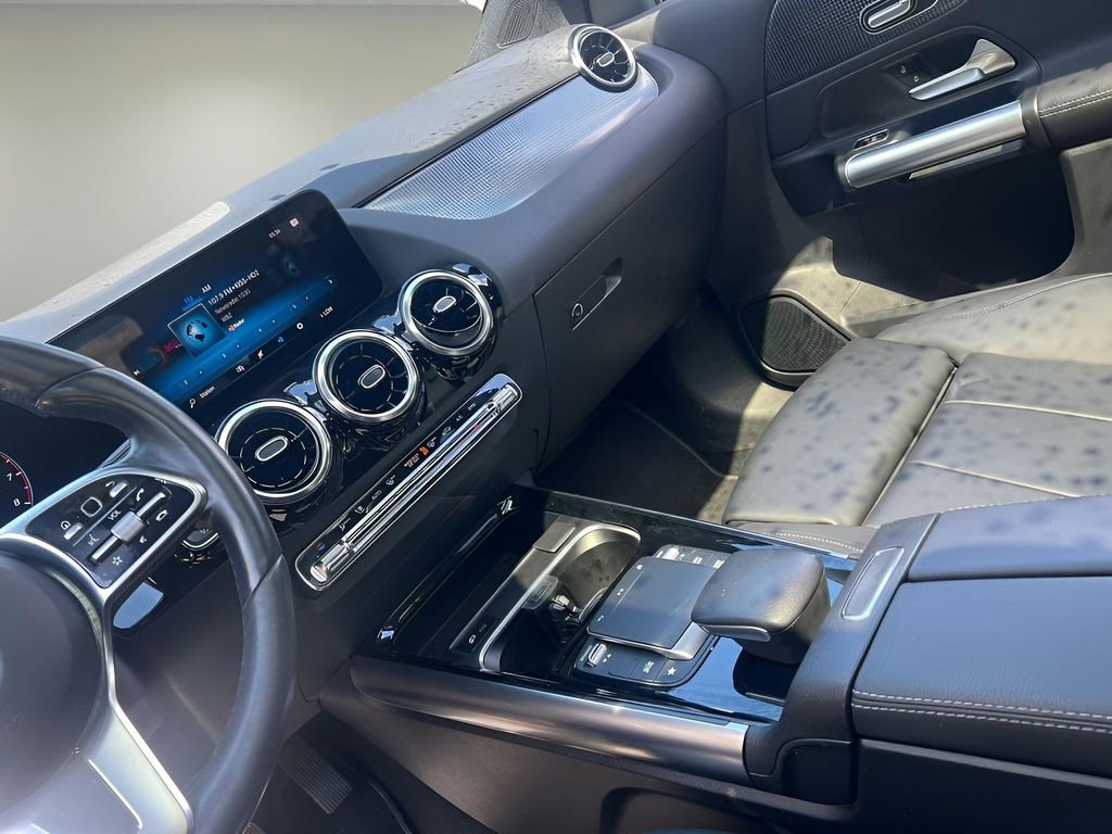 Used 2023 Mercedes-Benz GLA 250 4MATIC image 18