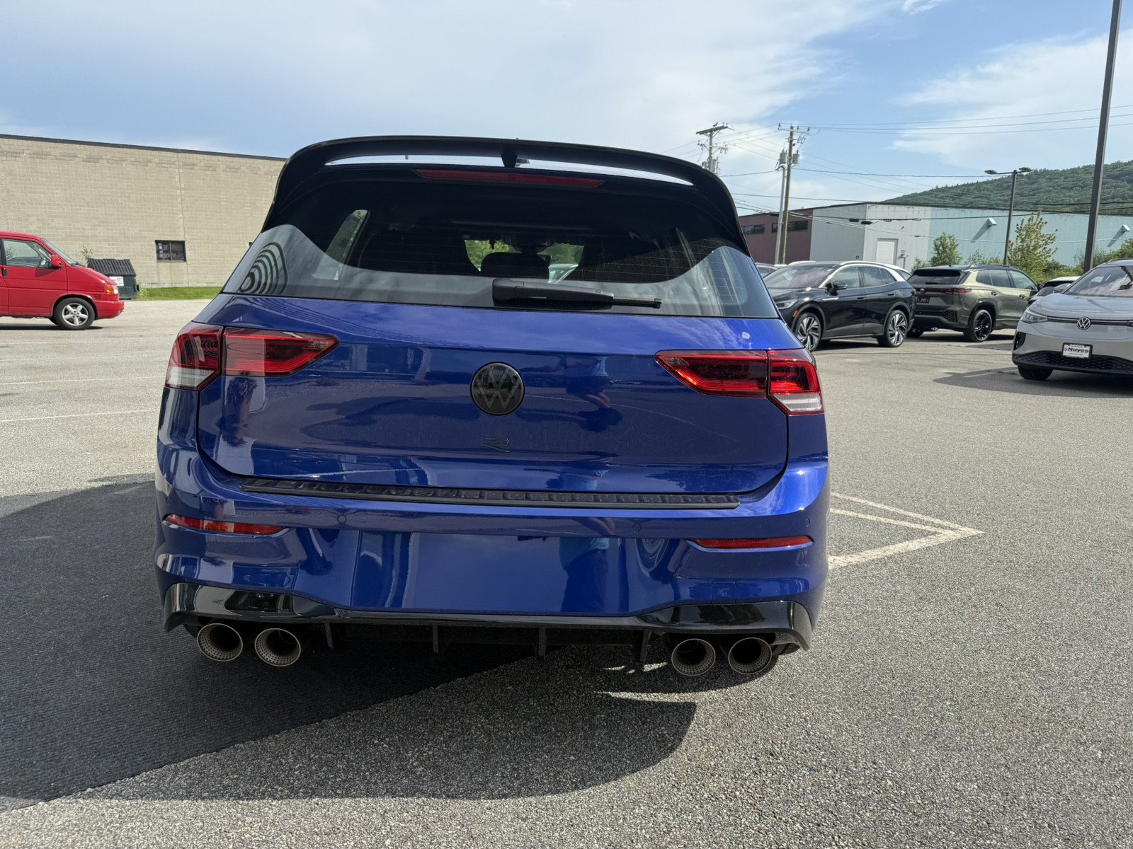 New 2025 Volkswagen Golf R Black Edition image 4