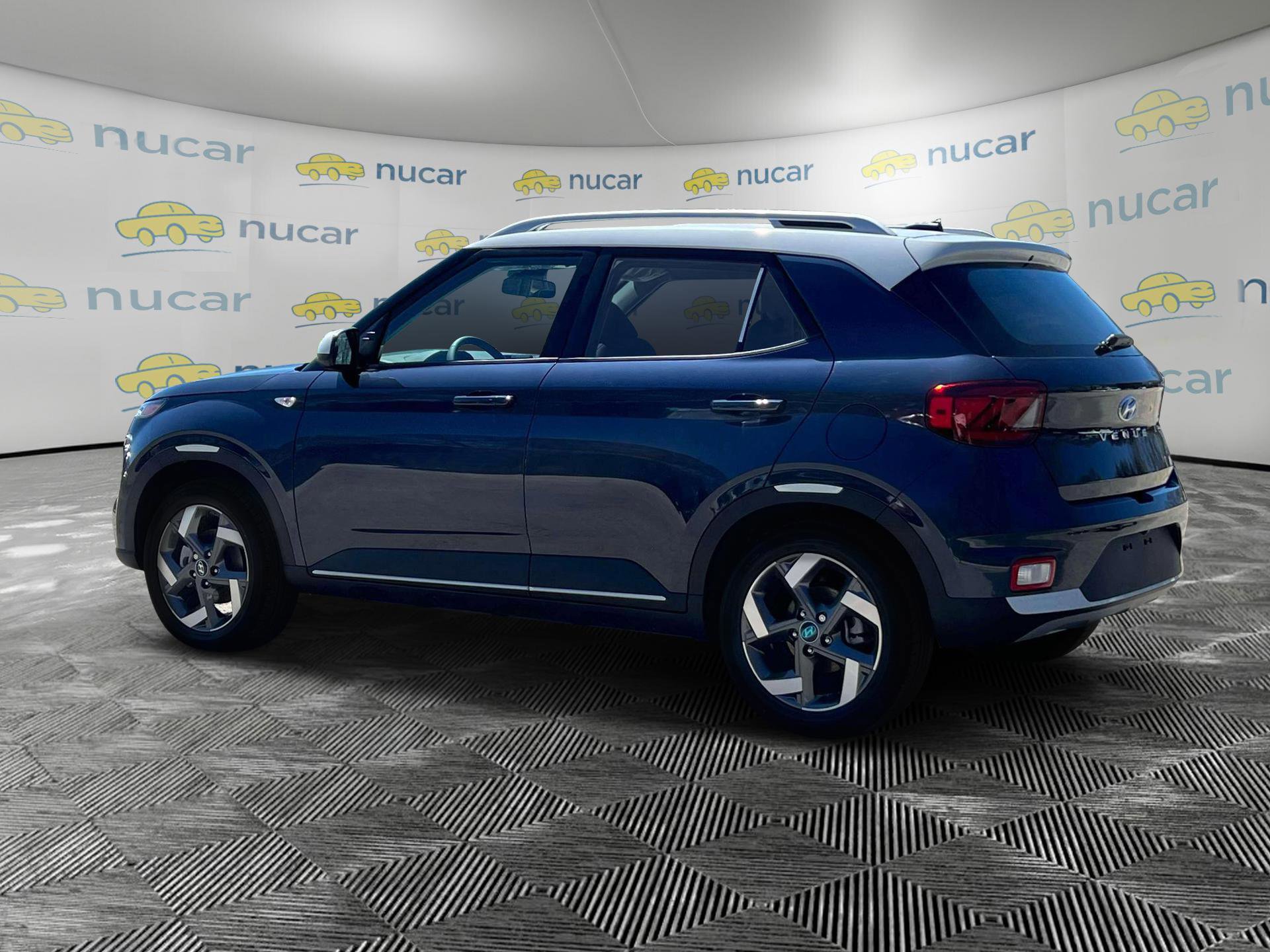 New 2025 Hyundai Venue Limited image 4