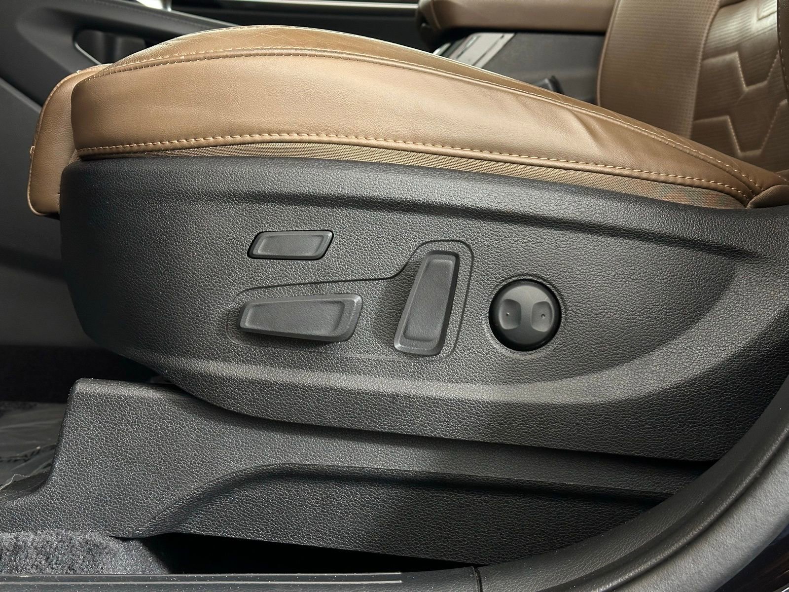 Used 2020 Kia Telluride SX w/ SX Prestige Package image 7