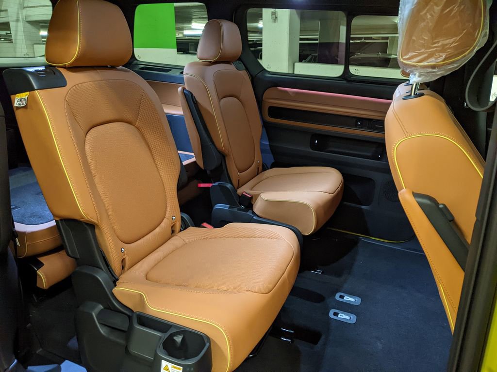New 2025 Volkswagen ID. Buzz Pro S Plus AWD/4WD image 25