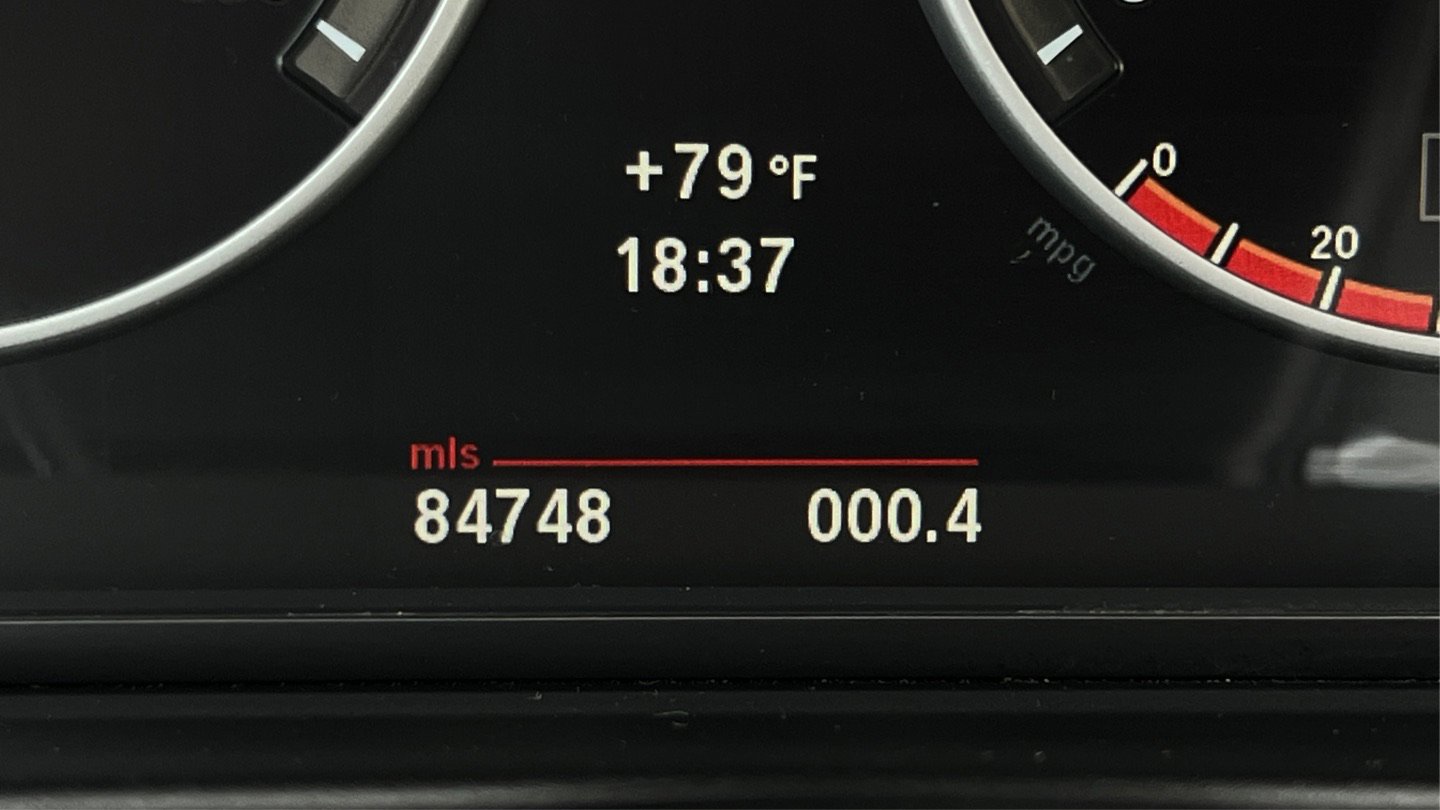 Used 2012 BMW 550i xDrive Sedan AWD/4WD image 11