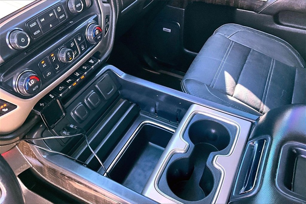 Used 2015 GMC Sierra 2500 Denali w/ Duramax Plus Package image 11