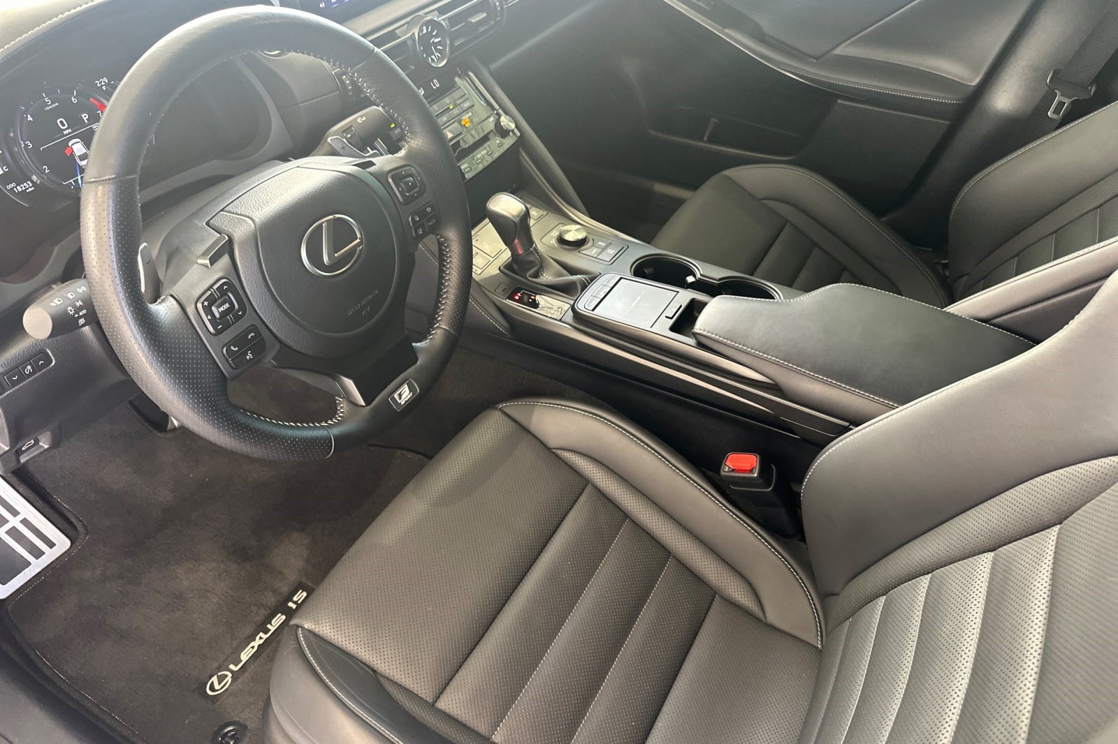 Certified 2024 Lexus IS 350 F Sport w/ Blackout Package RWD image 11