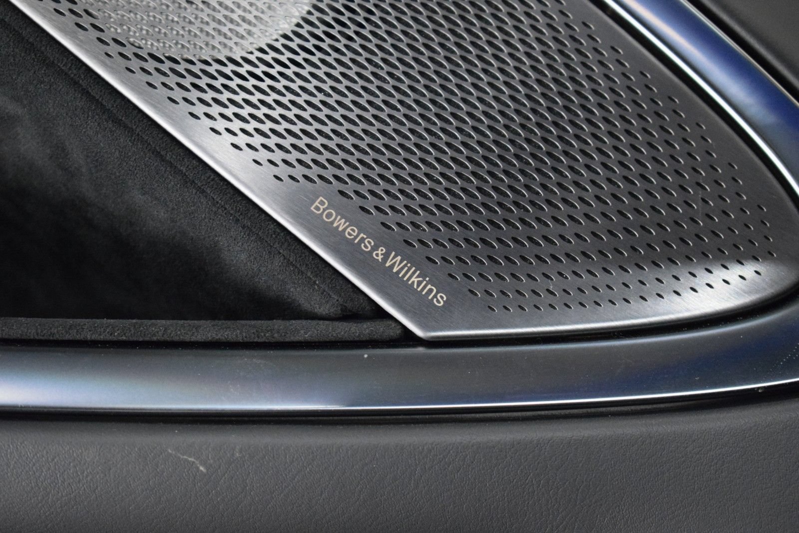 New 2026 McLaren Artura RWD image 36