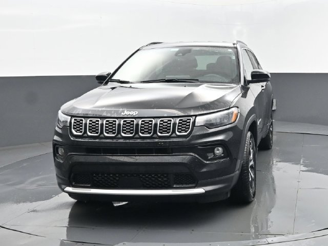 Used 2025 Jeep Compass Limited AWD/4WD image 23