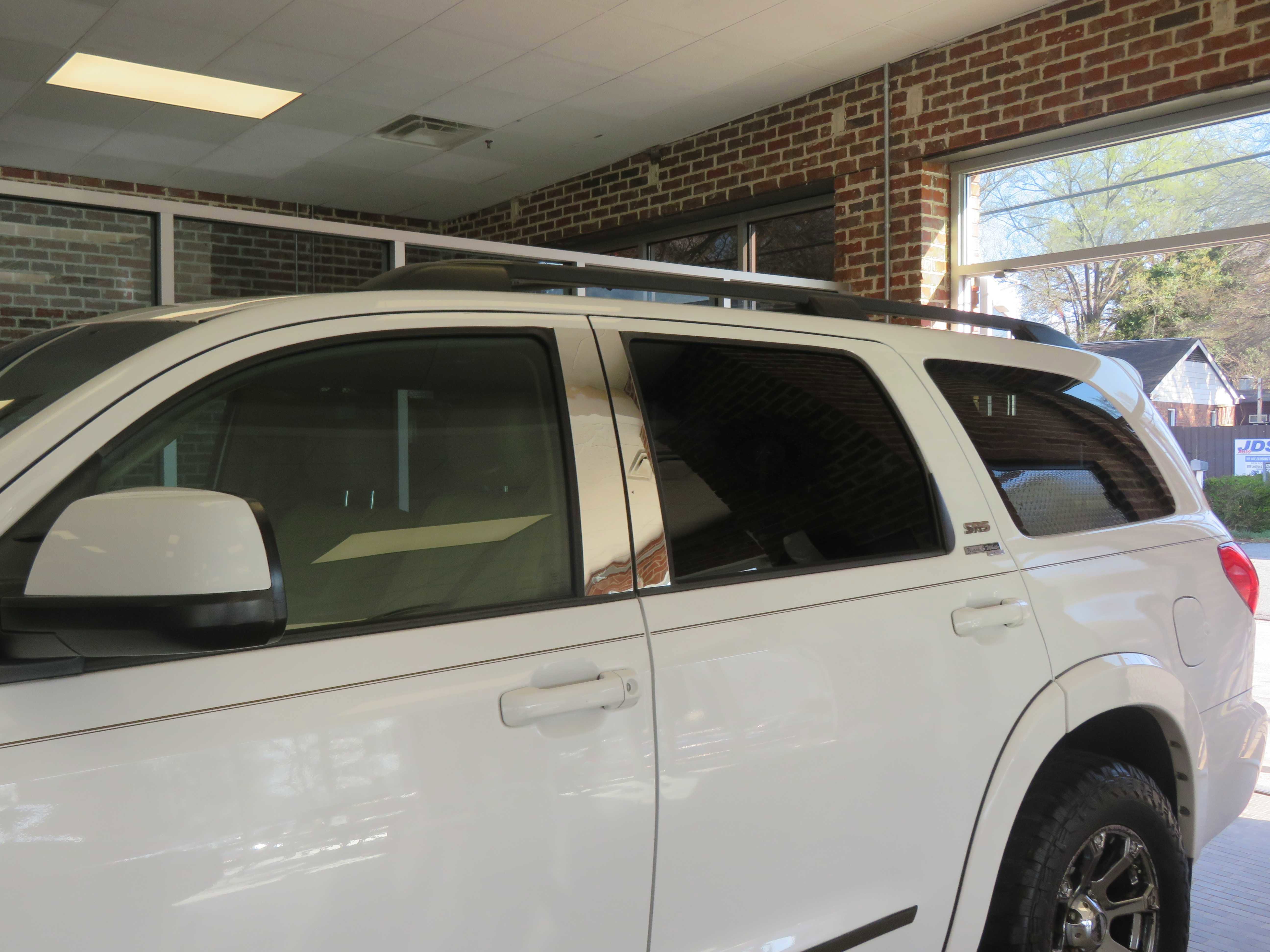 Used 2015 Toyota Sequoia SR5 w/ Premium Package image 79